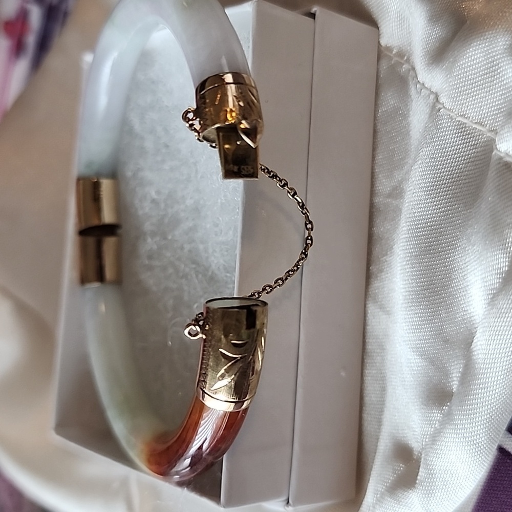 Vintage Jade 14k gold Bracelet - Picture 5 of 6
